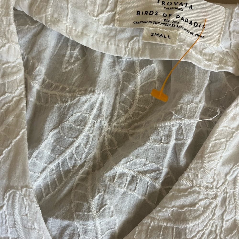 NWT Trovata Angela Flutter Sleeve Blouse in White - Picture 6 of 7